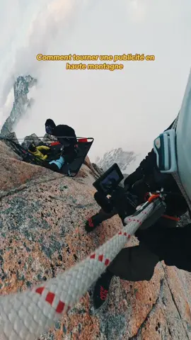 Petit backstage pendu sur un portaledge ! #backstage #chamonix #alpinisme #photography 