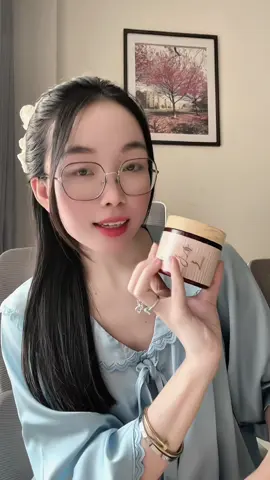 Kem body lotion Lan Bee . Dòng dưỡng trắng dưỡng mịn da body #kemtron #lanbee #lanbeeyoung #kembodytrangda #kembody 