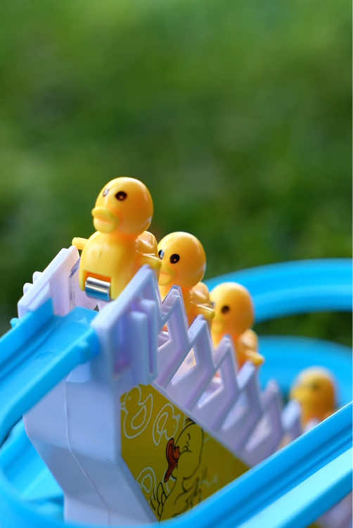 This will keep your toddler entertained for hours!!😍😍#ducktoy#toys#duckclimbingtoy 