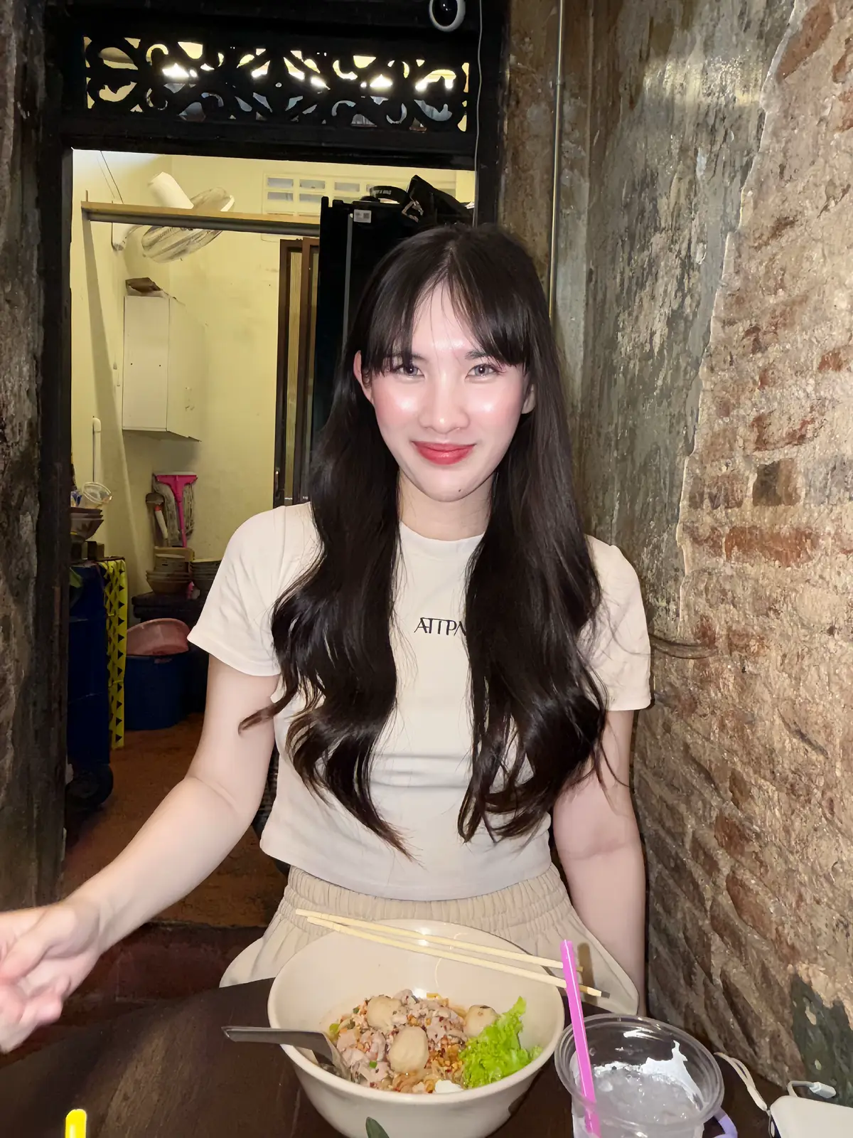 ยิ้มสวยขนาดนี้ #หอมฟุ้ง  #วัดสุทัศน์  #fypシ゚ 