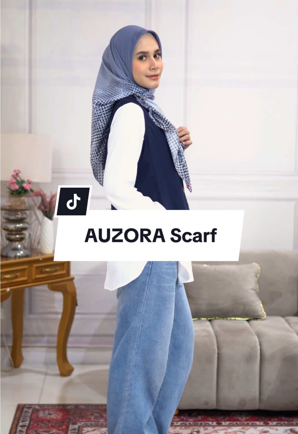 Siapa bilang pake hijab motif nggak bisa tampil keren? 😎 #zoya #zoyalovers #zoyafashionhijab #brandfestival #rekomendasihijab #hijabmotif #patternscarf #kerudungmotif #unboxing #outfit #tutorialhijab #grwm #pov 