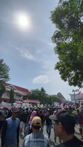 Sebelum gas air mata menyerbu aman-aman saja #pati #infopatijateng #patidemo #patihariini #demopati 