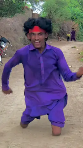 Wahi to meri suweethart hai #mujhe out of country ghumne ka bahut shauk bas kiya kare yeh saali ghurbat#superhit #movie kirdarnath#sushantsinghrajput miss you #manoharking #@🔥 MK 🔥 #@poonam.official #@🙏🙏Babu💔💔Jaan🙏🙏 