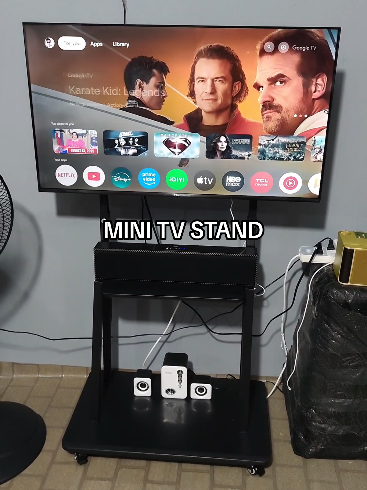 MINI TV STAND LANG YONG BINILI KO PERO MALAKI NADIN PALA SIYA KASYA NA LAHAT NG SIZE NG TV. MAY PATUNGAN DIN NG SOUNDBAR OR APPLIANCES 2 LAYERS LANG KINUHA KO MAY GULONG DIN SYA PWEDE ILIPAT - LIPAT PAG GUSTO MO, PERO MERON SILA YONG MALAKI, PERO SA AKIN OKAY NATO, AYOKO NG HIGANTE MASYADO HAHA. ANG GANDA NYA, SULIT TALAGA. HIGHLY RECOMMENDED PO. #tvstand #tvrack #metaltvstand 