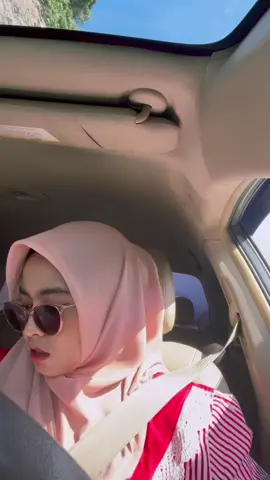 5 onda konvoi2 maengak2 maambiak jalan urang kancang2 dan ampiang balantak eh awak lo nyo pacaruikan, amuah k ujuang dunia angku manyuruak en kaja, ba anak sakolah jaman kini banyak nan kurang aja?☺️