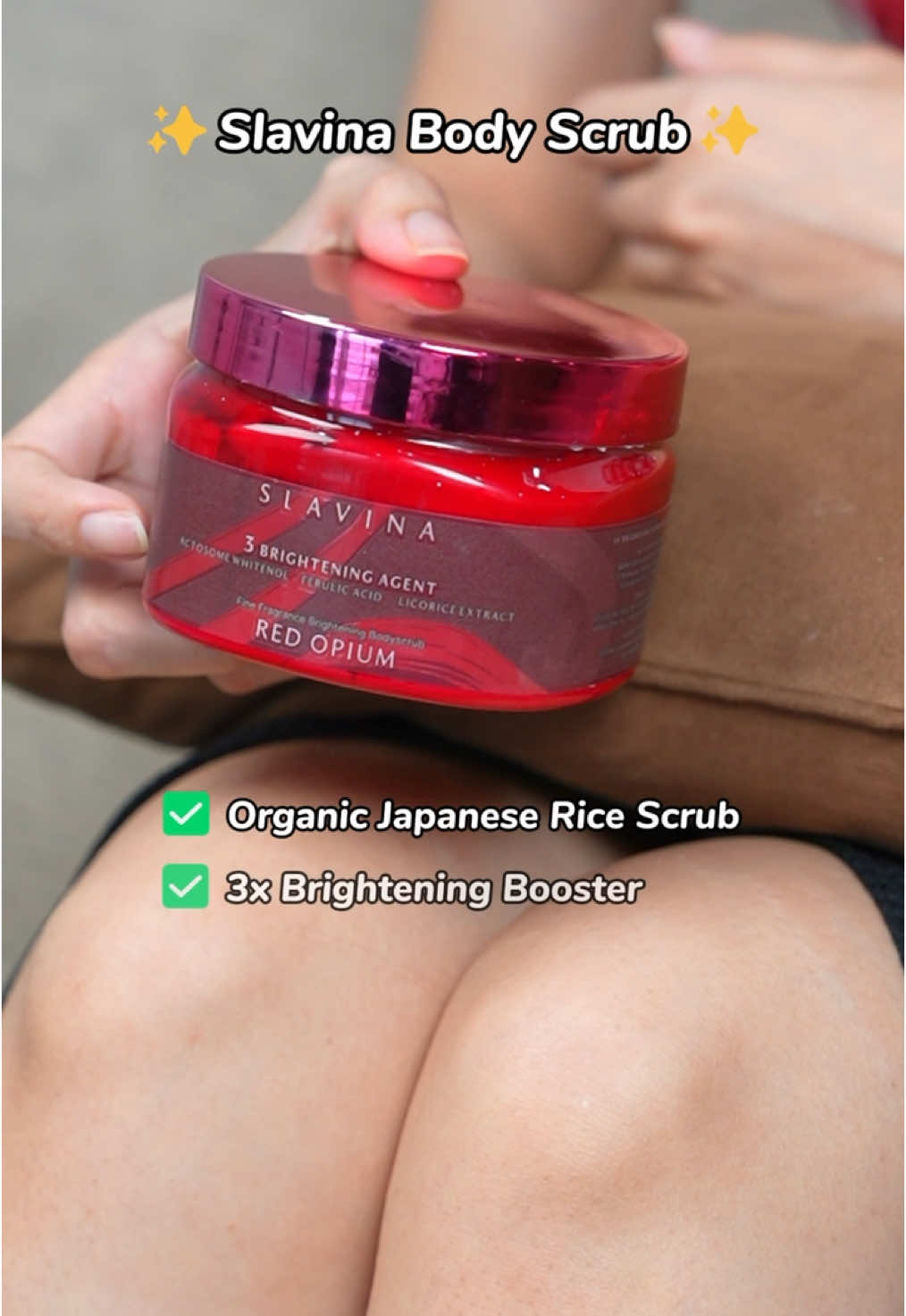 Dengan Organic Japanese Rice dan 3x Brightening Booster, ini produk cocok buat yang mau badannha glowing😍😍 #SlavinaIndonesia #bodyscrub #bodycare #bodycareroutine #scrubviral 