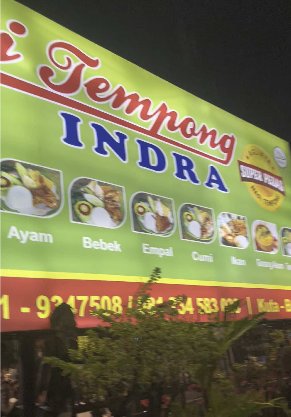 Untuk Yang Kedua Kalinya Ke Bali lagi Baru sampe Bali Tetep Nyari Makannya di @nasitempongindraofficial dulu 😄 #nasitempongindra #bali #baliindonesia #baliisland #balifood 