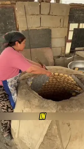 The crisp and soft small milk naan loved by locals in Xinjiang