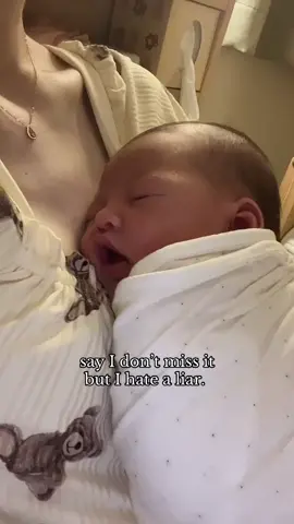 моя маленька гусінь 🥹 #укрток #momlife #newborn