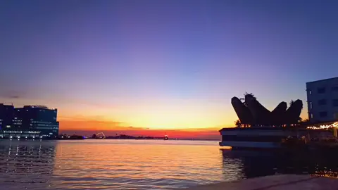 makassar, pantai Losari dengan sunset nya ☺ 🌇 #beach  #sunset  #pantailosari #sunsetmakassar   #makassarhits 