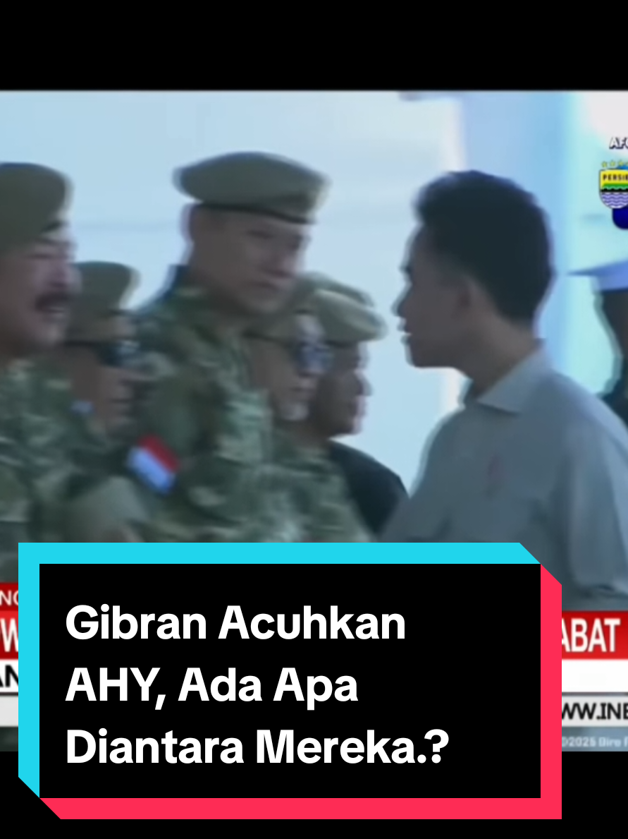 #CapCut Gibran Acuhkan AHY ada apa diantara mereka yang sedang terjadi  #viral #fyp #gibran #ahy 