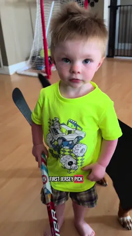 Jensen made his first jersey pick before the 25-26 season 👀 #hockey #NHL #toddlerhockey #hockeytiktoks #jersey 