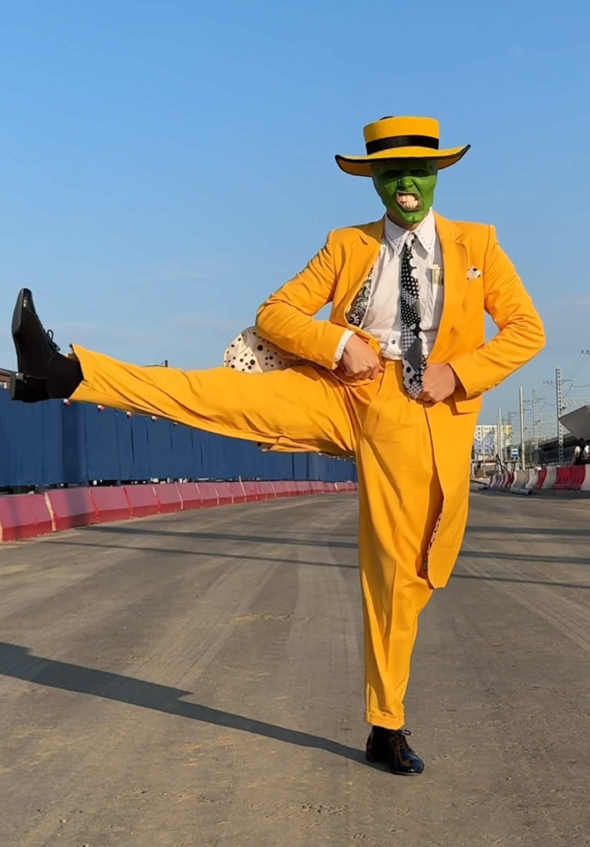 Throwback to #2024! While I’m planning to film some new content for y’all since you like my videos of stage performances at fests - let me share some of the “old” stuff that you might miss💖 #themask #themaskcosplay  #jimcarrey #byebyebye 