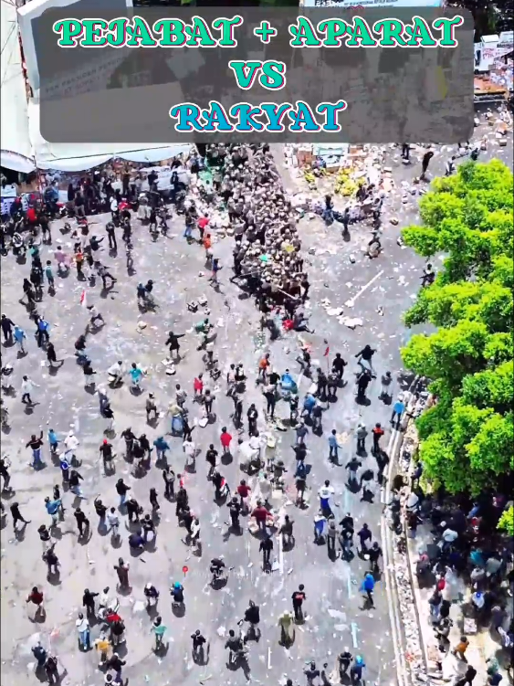 Demo Pati Pejabat + APARAT vs RAKYAT