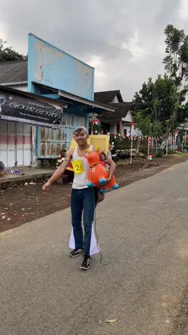 Umume gerak jalan rombongan la iki dewe tatak 🤣 #agustusan🇮🇩 #gerakjalan17an  #Bayuwangi 