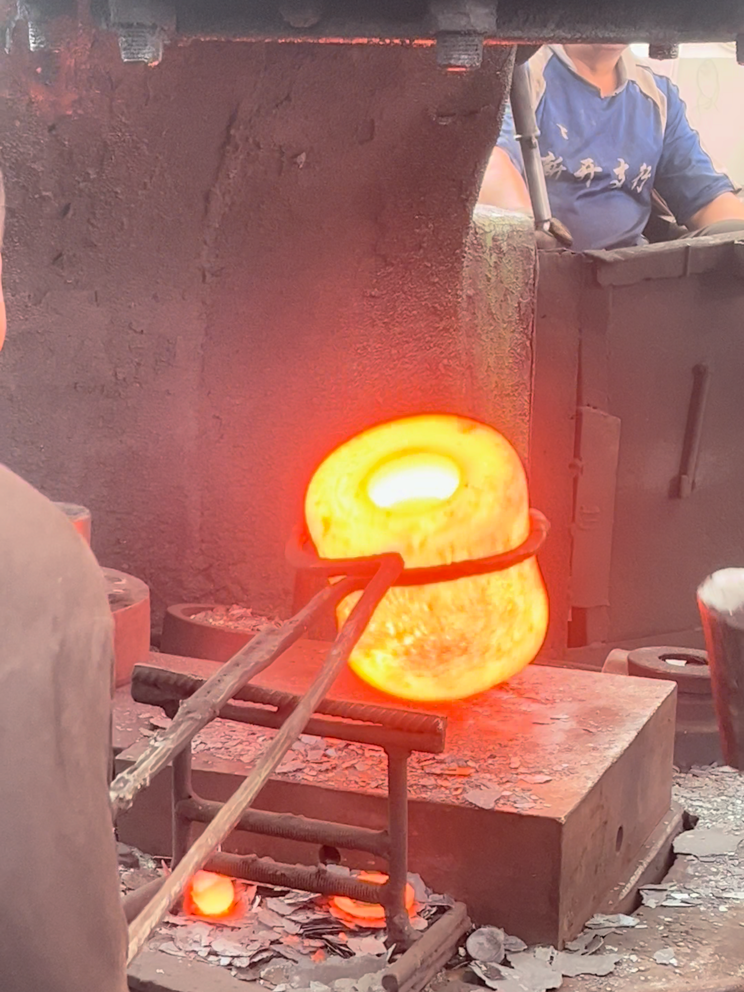 Inside the factory A Day in the Life of a Summer Blacksmith #manufacturing #factory #blacksmith #process #worker #forging