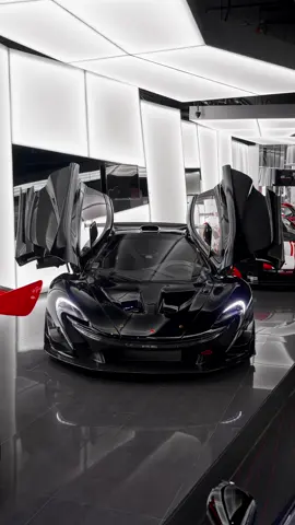 𝐌𝐜𝐋𝐚𝐫𝐞𝐧 𝐏𝟏 𝐆𝐓𝐑 Fully blacked-out P1 GTR — a 986 HP street-legal weapon, combining F1-derived hybrid technology with aerodynamic mastery for unmatched performance on the road. • Price: AED 12,850,000 • Year Model: 2015 • Mileage: 132 Km • Specs: Euro #mclaren #p1gtr 