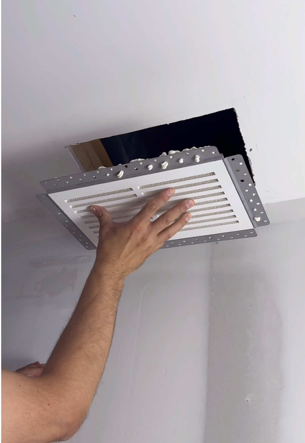 We’re no stranger to @Envisivent flush mount vents - in fact we just call them “Flushies” now that we’ve done so many! … Watch as we install this removable Flushy and share a few of our favourite tips for a perfectly crisp air vent installation! … #homeimprovement #remodel #contractor #DIY #renovation    