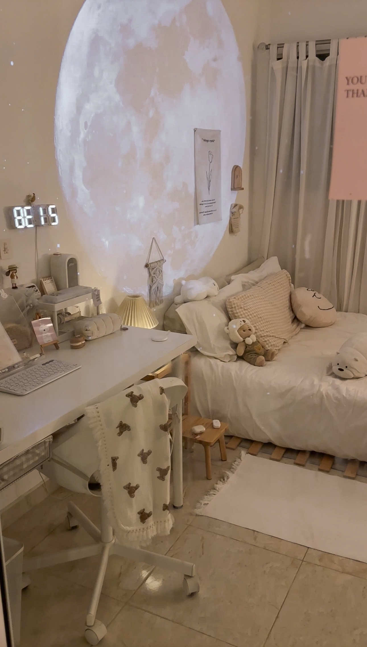 quiet life, quiet nights ‎ᶻ 𝗓 𐰁 romanticizing my evening routines even more with @Pococo_official ‘s galaxy projector 🪐  truly a game changer, ty! (my favorite one? the full moon… 🌕)  don’t forget to use my code: ‘AMABELLE’ for 20% off ~ (link on my profile)  #quietlife #cozy #cozynight #projector #pococo 