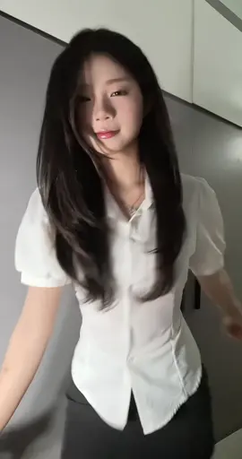 Váy hơi chật tí🥲#trending#xhuong#viral#fyp  