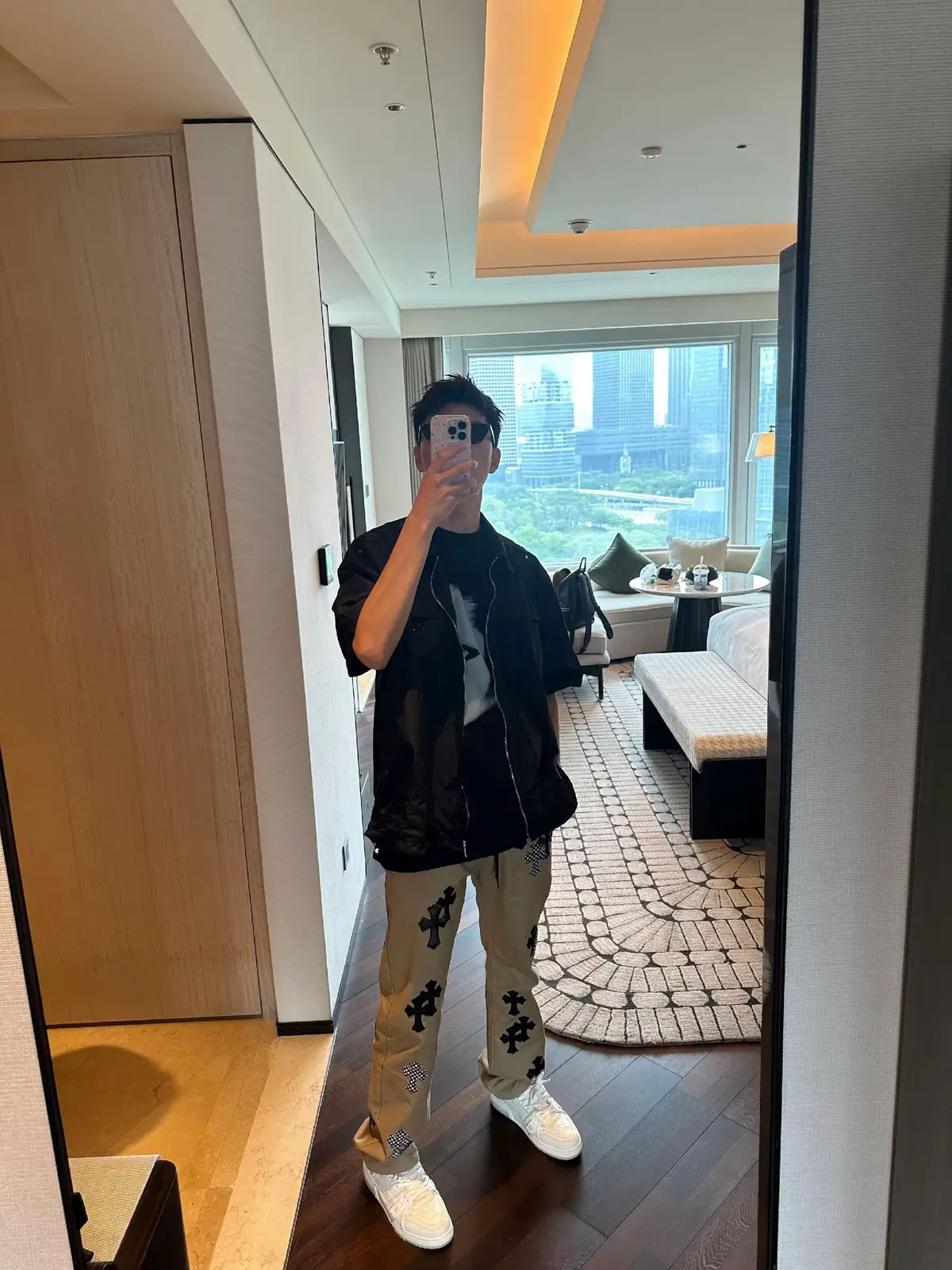 不要希望或等待奇迹，因为你就是开启新篇章的钥匙。
