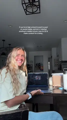 got made fun of in school, but then i moved across the country and made it my job at 18🕺🏼