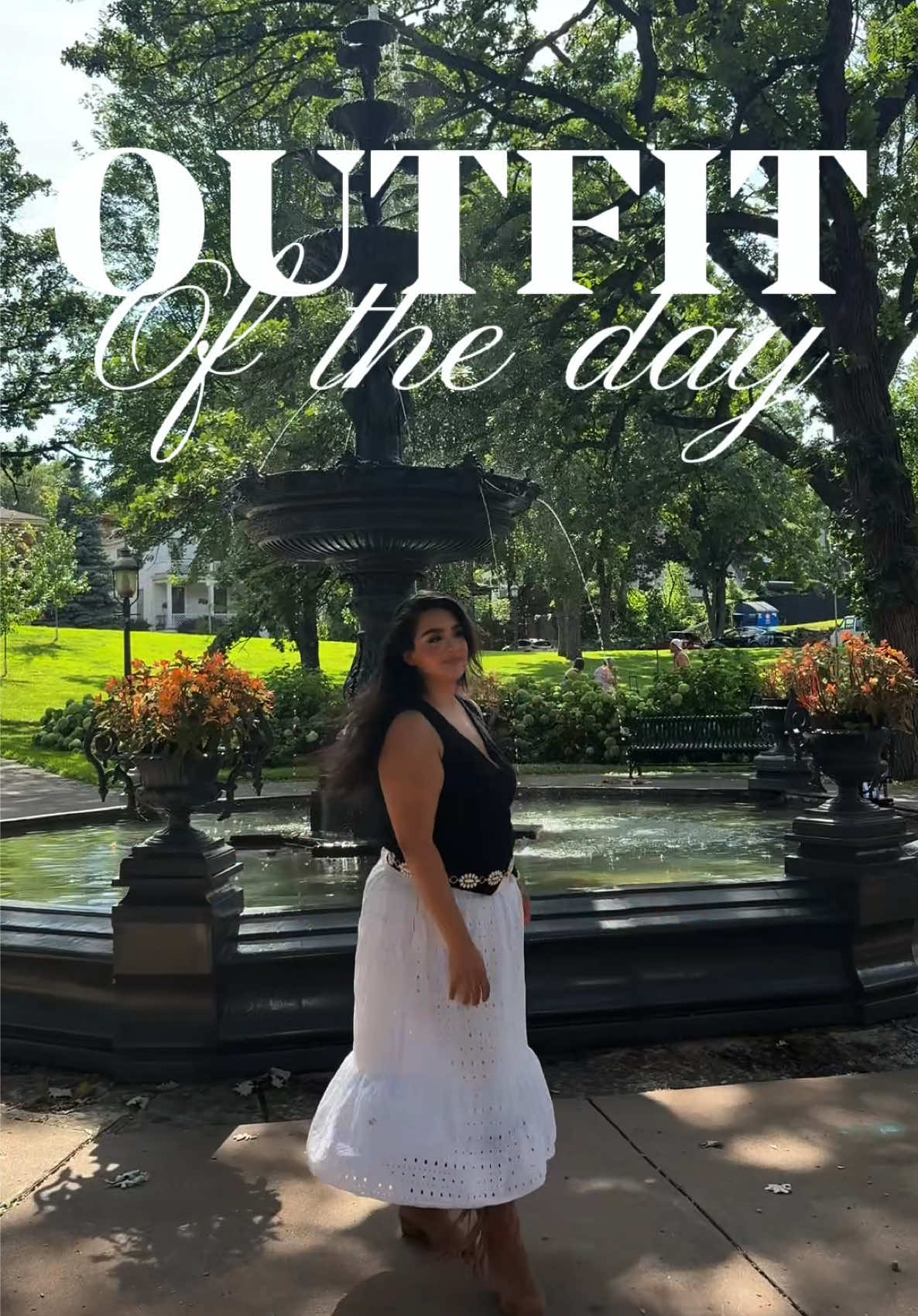 Something about wearing pants in the summer feels illegal 🙈 give me a skirt and my cowboy boots and I’m SET 🤎  #OOTD #bohostyle #cowboyboots #midsizefashion 