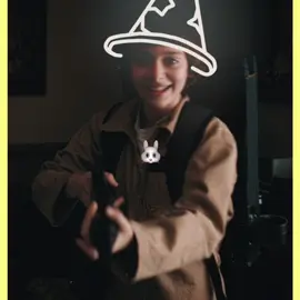 this is the boy fighting for his life this season☹️ AND GUYS DONT ROAST ME BY THE HAT I DREW I AM NOT A ARTIST💔 [cc: mine!!] #edit #viral  #fyp  #strangerthings #willbyers 