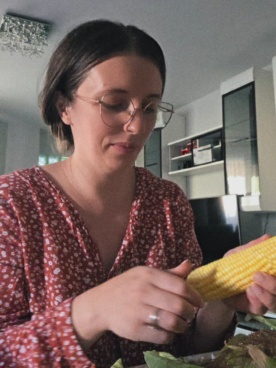 Ca răspuns pentru @burciu.elena1 @Primul meu prieten by Elena 