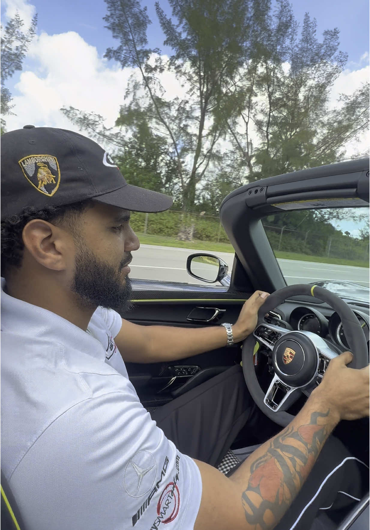 Took the 918 to the stretch and sing this morning #Porsche918 #Porsche #918 #hybrid #spyder #explore #fyp 