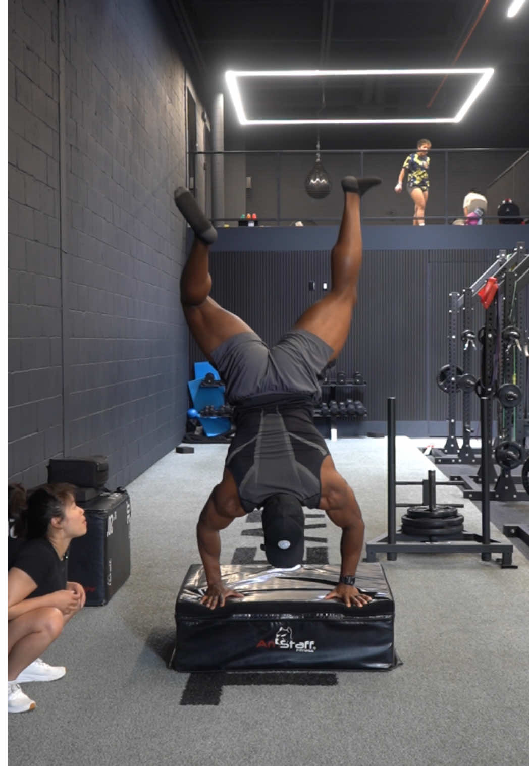 Who should get more credit? The student or the teacher? @aka “Taylor”  #mobility #challenge #mobilitychallenge #mobilitytraining #calisthenics 