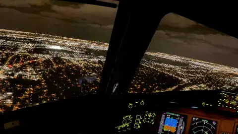Boeing 777 Night Landing at Newark (MSFS 2024) | Stunning Cockpit View #MSFS2024 #microsoftflightsimulator2024 #newark #newyork #boeing777 