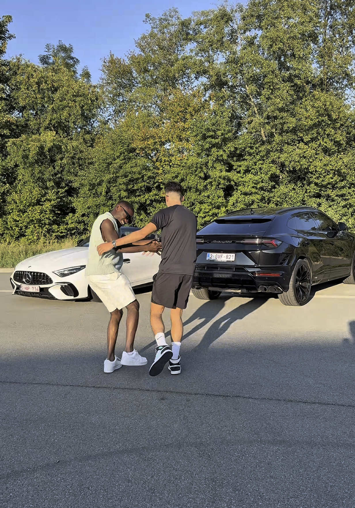 2 bros, 2 cars #urus #sl63 @Nath 