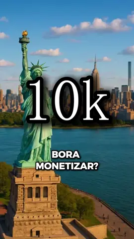 🗽 Nova York, a cidade que nunca dorme! 🌆✨ Explore a icônica Estátua da Liberdade 🗽, caminhe pelo Central Park 🌳 e encante-se com a vista do Empire State Building 🏙️. Descubra a energia vibrante da Times Square 💡 e perca-se nas ruas cheias de cultura do Soho 🛍️☕. No inverno ❄️⛸️, aproveite as pistas de patinação, e no verão ☀️🎶, curta festivais ao ar livre e rooftops com vistas incríveis 🌇🍹. Nova York: diversidade, energia e magia em cada esquina! ❤️😍 #boramonetizarotiktok  #monetizartiktok #10kviews  #newyork #nyc 