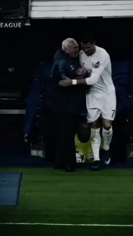#cristianoronaldo  #football #goat🐐  #viraltiktokvideo  #fyp 