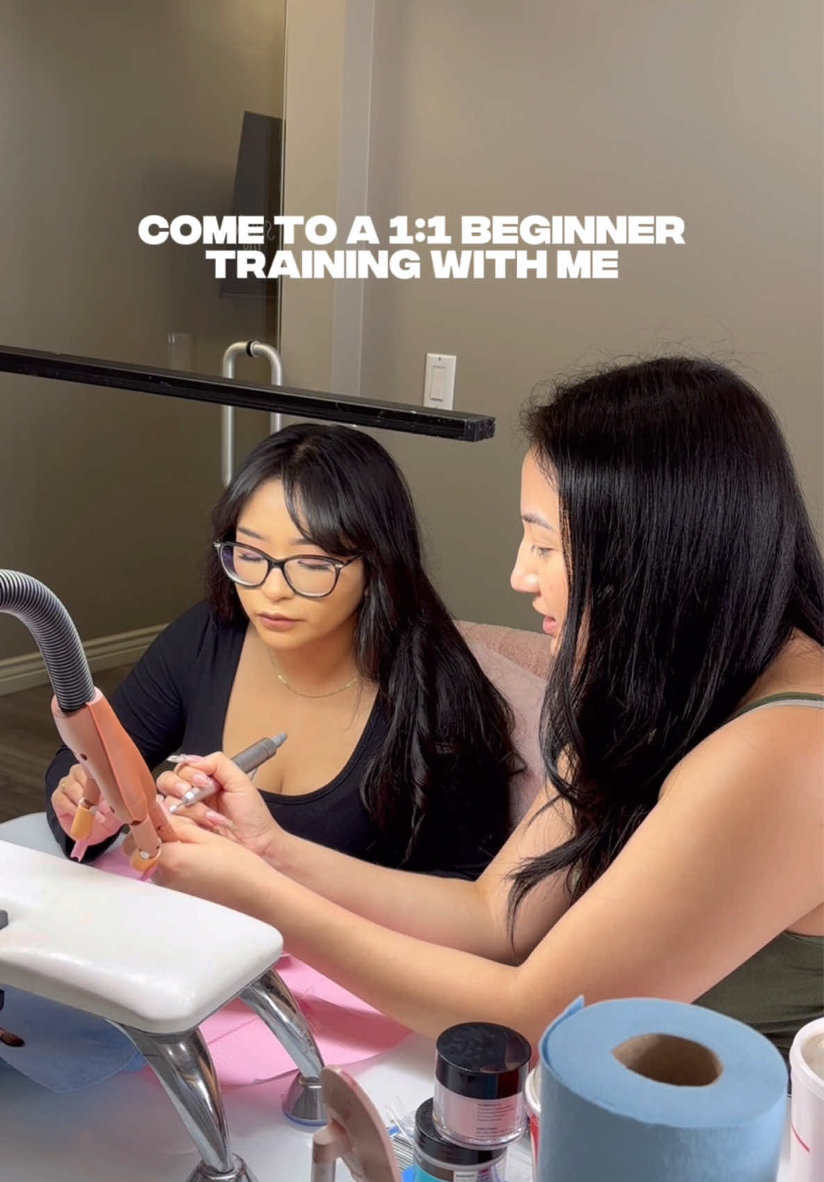 Her results after my training are 🤏🏼 #fyp #foryoupage #nailtech #acrylicnails #aznailtech #nailinspo #nailart #beginnernailtech #fypシ #viral #nails