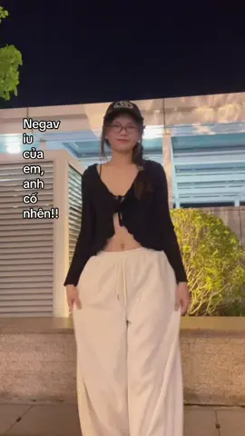 Khó quá thì phát tín hiệu em đến cứu nè 💕 #negav #emxinhsayhi #cachyeudungdieu #viral 