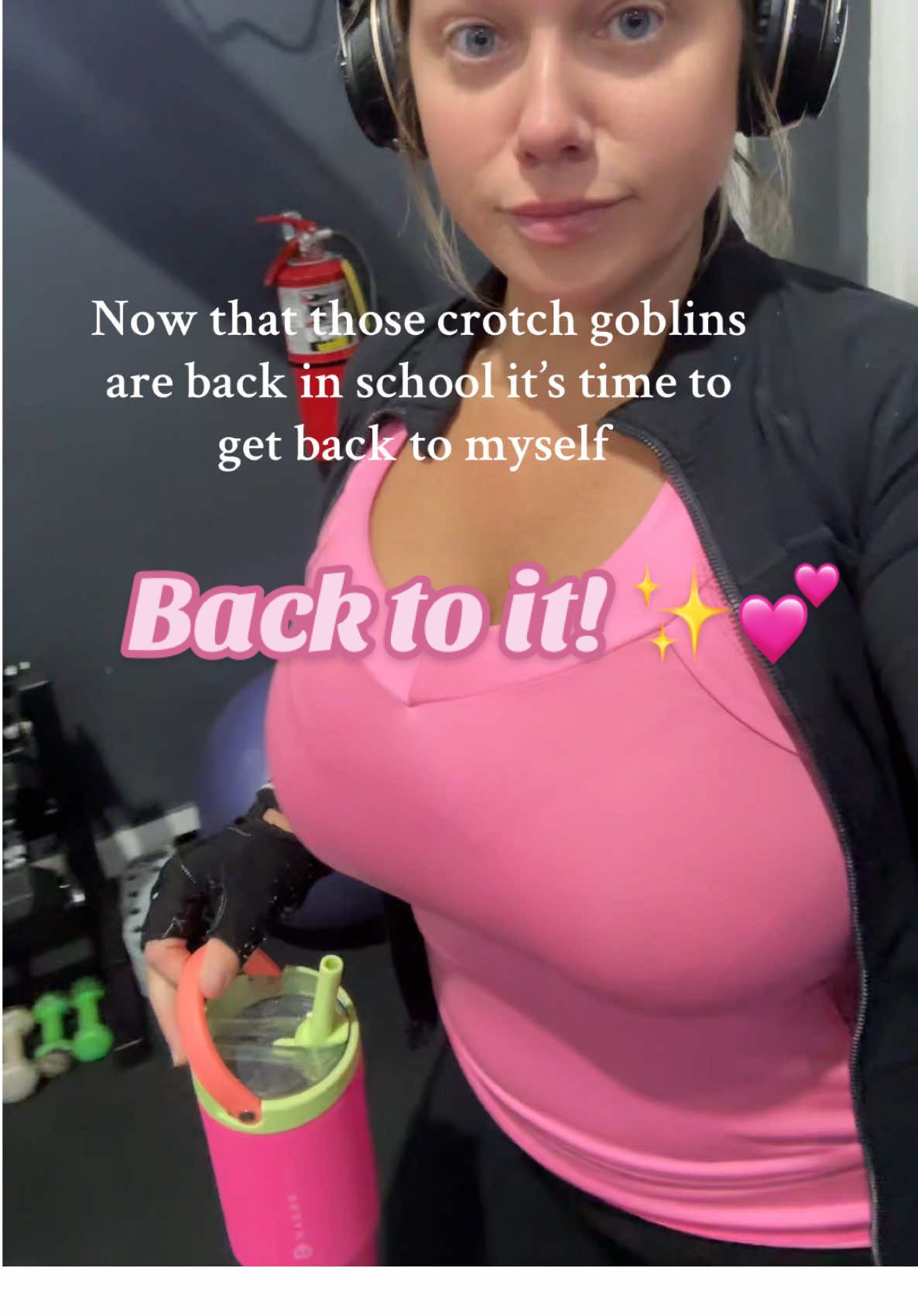 Whewwwww thank goodness I can finally get back in my routine! Nothing feels better than a good workout! Also so happy I found these Hydrojug tumblers. They are completely leak free and honestly the best I’ve ever tried. Snag yours in the cart.  #MomsofTikTok #GymTok #workoutmotivation #millennialsoftiktok #backtoschool 