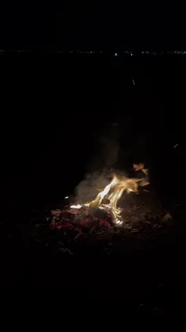 ‘aku hanya ingin berterima kasih kepada orang yang masih dengan lembut memberitahu letak salahku dimana,masih mau percaya kalau aku masih bisa lebih baik dari itu’