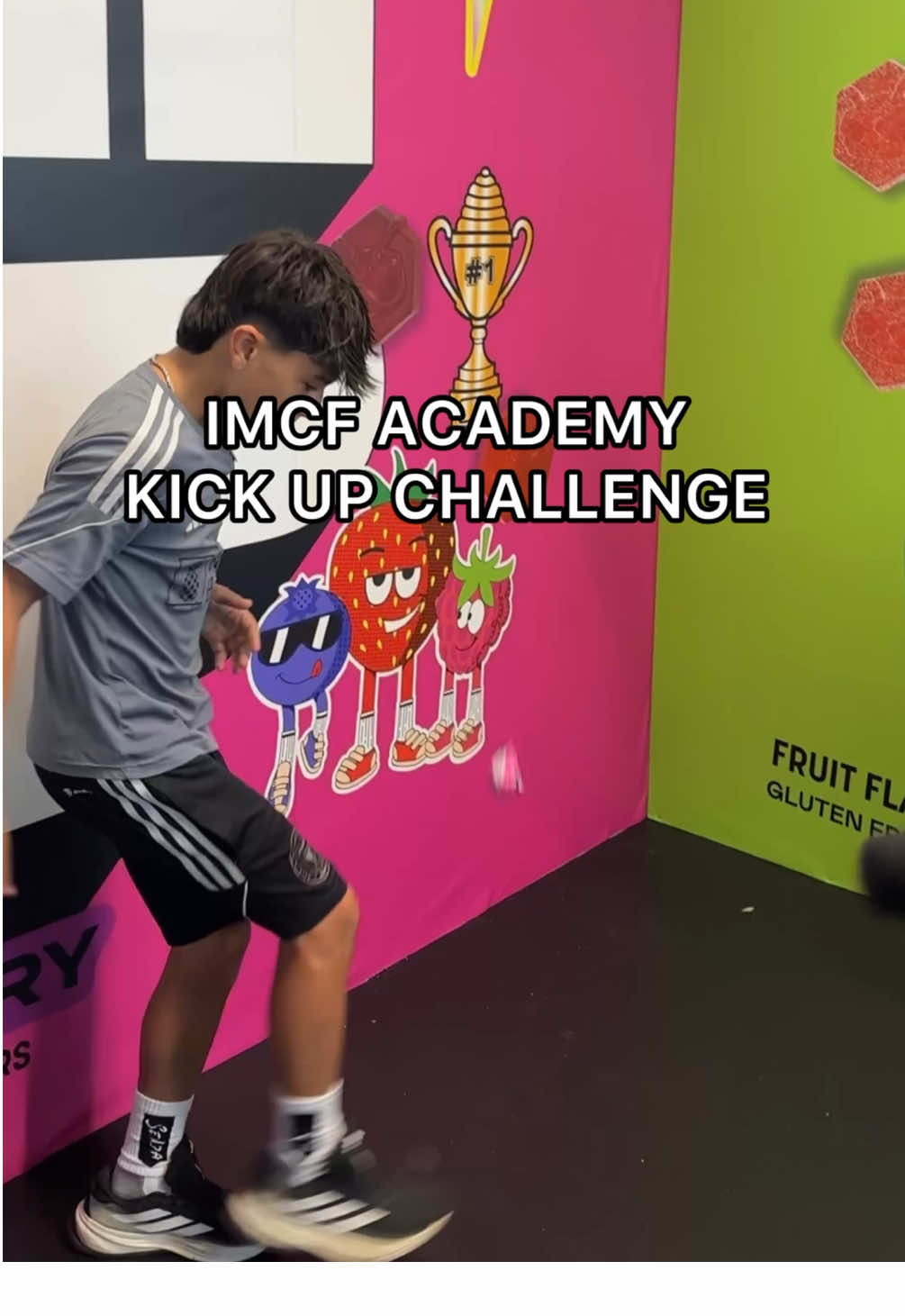 How many kick ups can you do? 👀 Share with your friends and tag us in your Kick Up Challenge videos! #snacks #healthyfood #healthysnacks #athletes #sports  