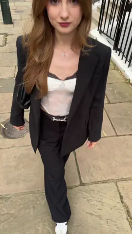 #wlw #outfitinspo #outfitideas #outfits #wuhluhwuh 