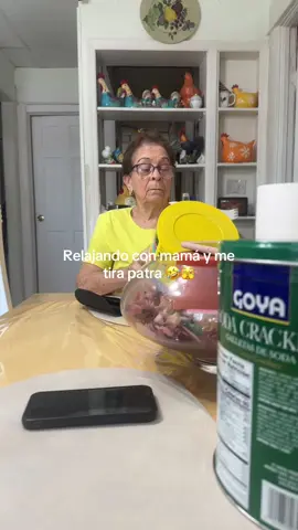 Abuela no es fácil 🤣