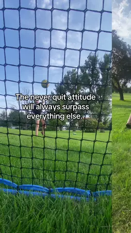 The way this girl never quits training and working for what she wants inspires me so much. #volleyball #reboundnet #training #neverquit 