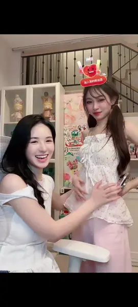 yiyi และพุงน้อยๆ ของเขา🤣🤣#ขุยอัน #kuian #yiyizi8💖 