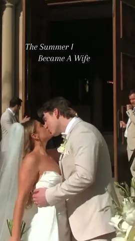 so happy we hired a videographer that used Super8 film 🥹 makes the video of the day feel extra nostalgic and special! @Moondance Films #wedding #justmarried #weddingday #weddingdress #weddingvibes 