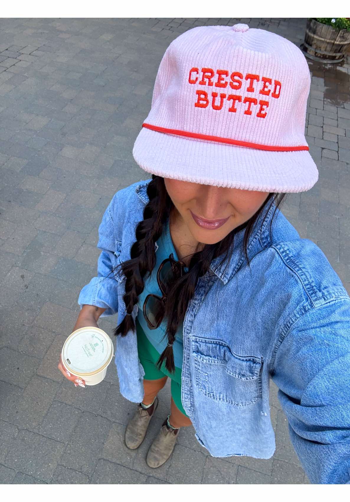 🤠🤎⛰️ #mountains #crestedbutte #campingootd #campingtok #campingoutfit 