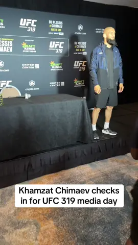 Khamzat Chimaev checks in and makes his first appearance of the week at the UFC 319 media day ahead of his main event with Dricus Du Plessis in Chicago. #khamzatchimaev #ufc319 #dricusduplessis 