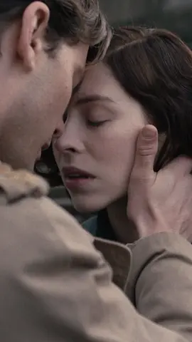 Love at First Write 🥹🥹 #BloodOfMyBlood #Outlander #juliamoriston #henrybeauchamp 