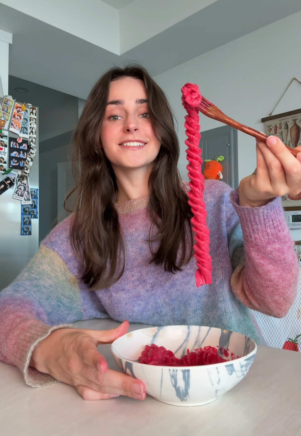 neon pink beet big pasta 🫜🫜🫜🫜🫜 #giantfusilli 