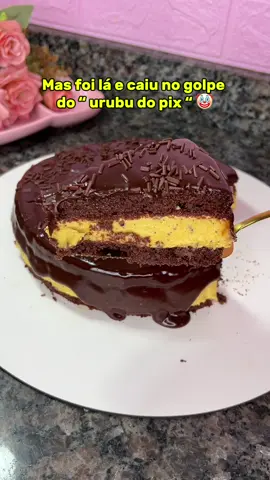 “ Ah porque a confeiteira vai pegar o meu dinheiro e sumir “ 🤡 falou o divo que pagou R$100,00 pra ter o retorno de R$1.000,00 no investimento de um storie de Instagram ✨✨✨